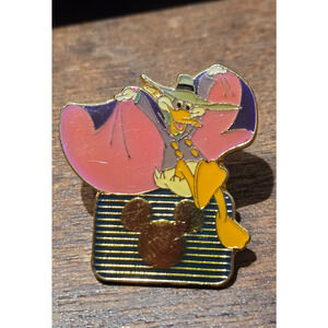 DISNEY DARKWING DUCK DISNEY CHANNEL ORIGINAL STYLE DESIGN PIN